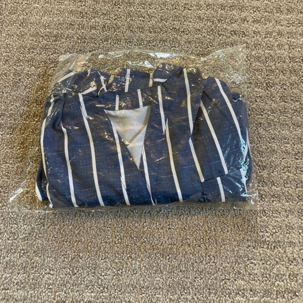 NWT- Blue & White Stripes Long Sleeve V-Neck Blouse Medium
